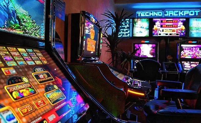 پاکستان میں Spinson Casino کا آن لائن کیسینو سیکشن کھولیں۔